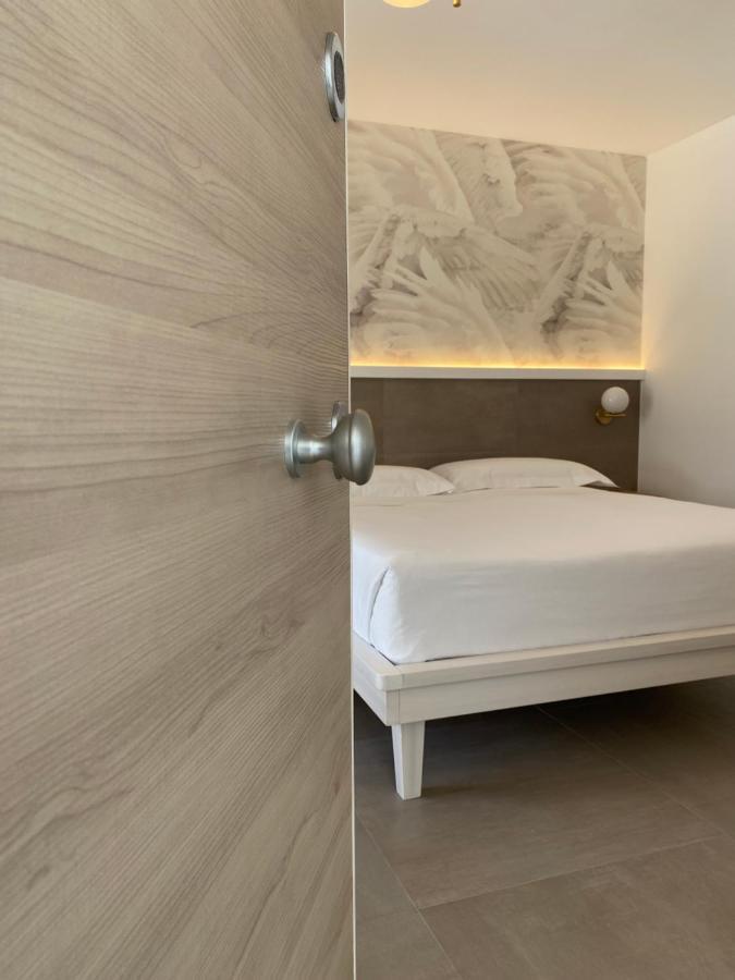 Porta Dell'Est Guest House Ночи Екстериор снимка